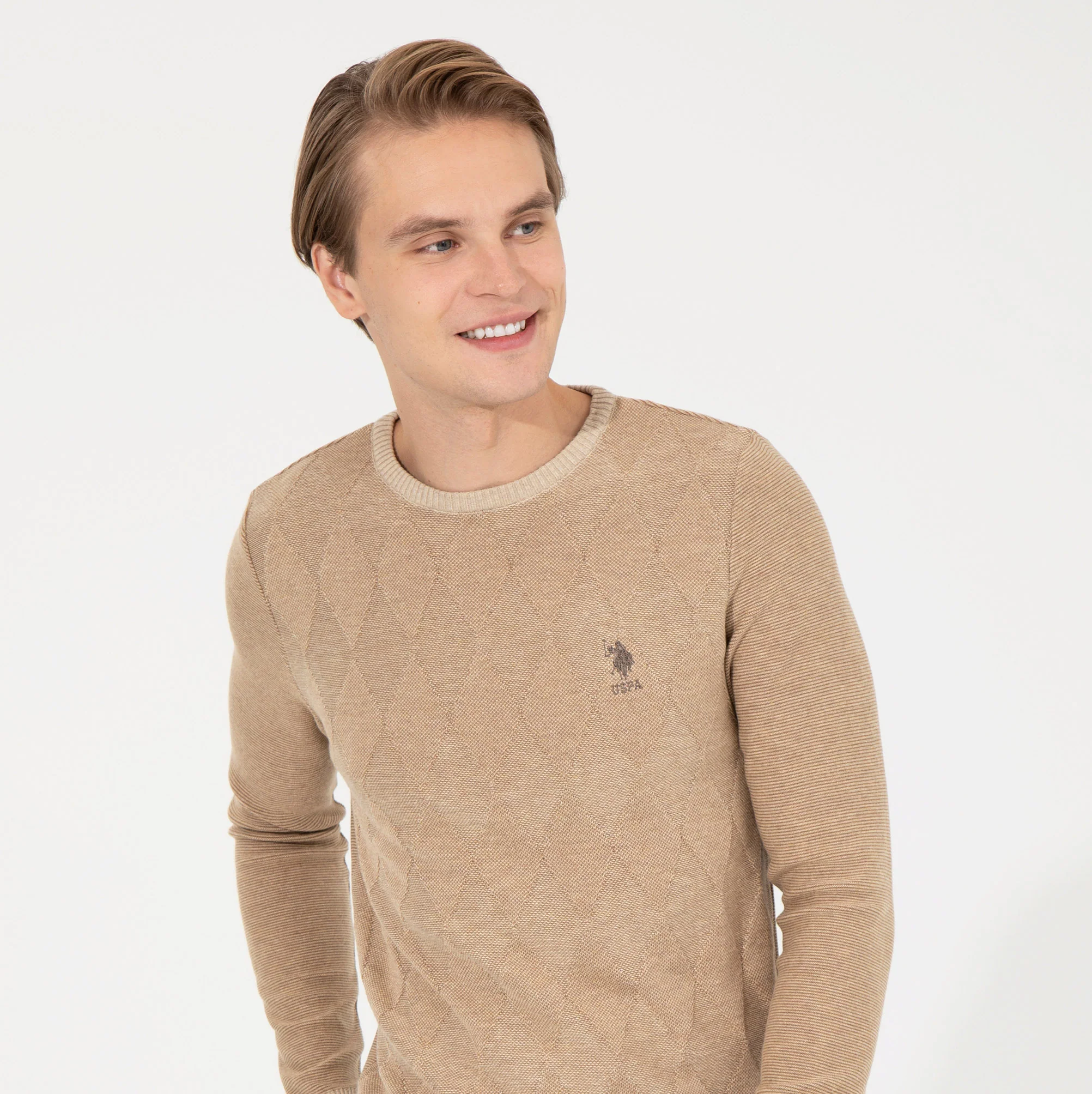 PULL BEIGE DARPAN