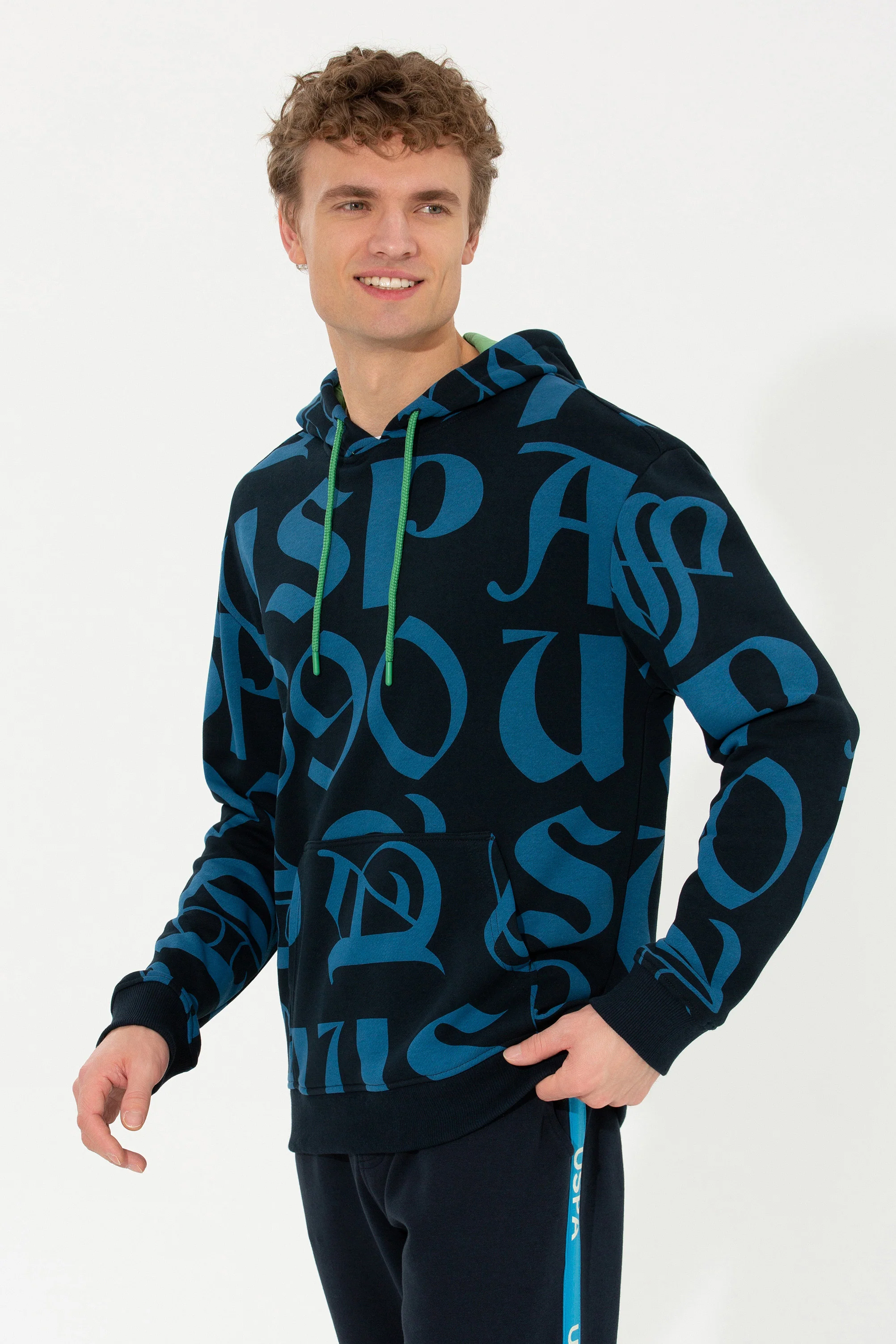 SWEAT BLEU A CAPUCHE - Image 3